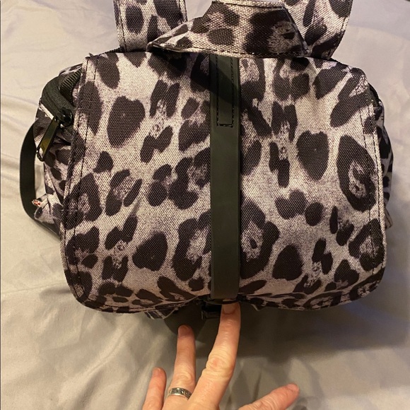 Herschel Dawson Small Backpack Black & Gray Leopard Print EUC main image 8